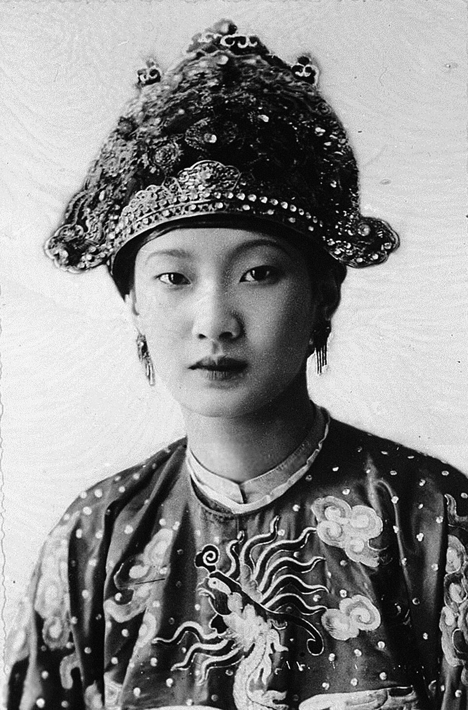 アオ・ニャッ・ビン（日平衣）