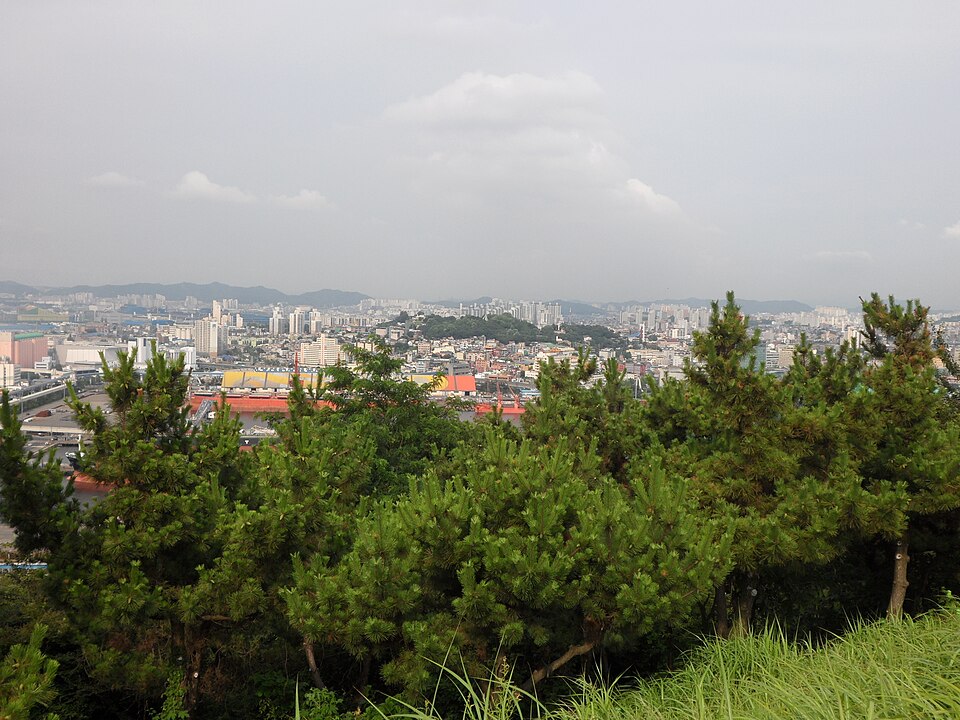 月尾岛